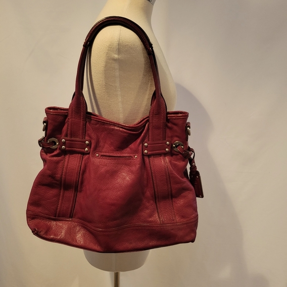 B. Makowsky Deep Red Pebbled Leather Bag EUC Silver Hardware - Picture 2 of 16